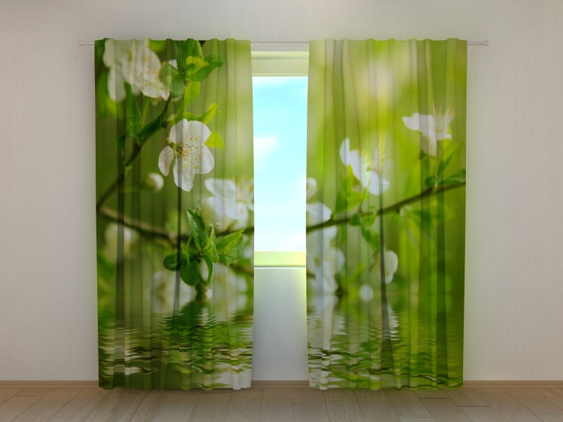 Fotogardine Apfelbaum am Wasser