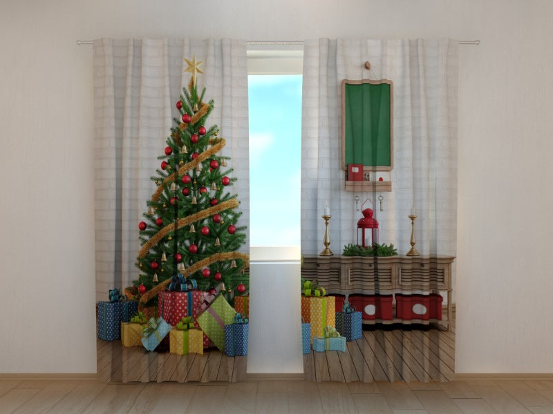 Fotogardine Weihnachtsbaum mit Geschenken