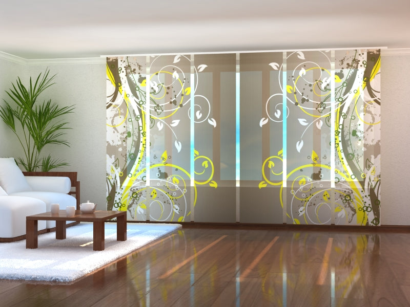 Schiebegardinen Kunstblumen auf braunem Hintergrund