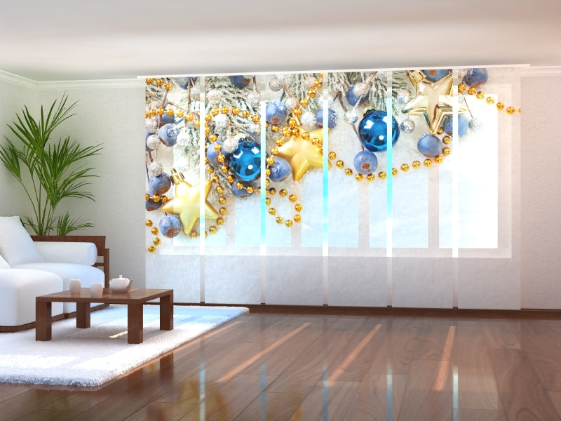 Schiebegardinen Weihnachtsdekorationen im Schnee