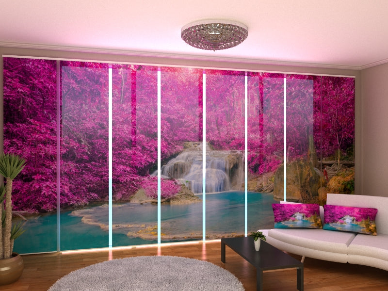 Schiebegardinen Himbeerroter Wasserfall