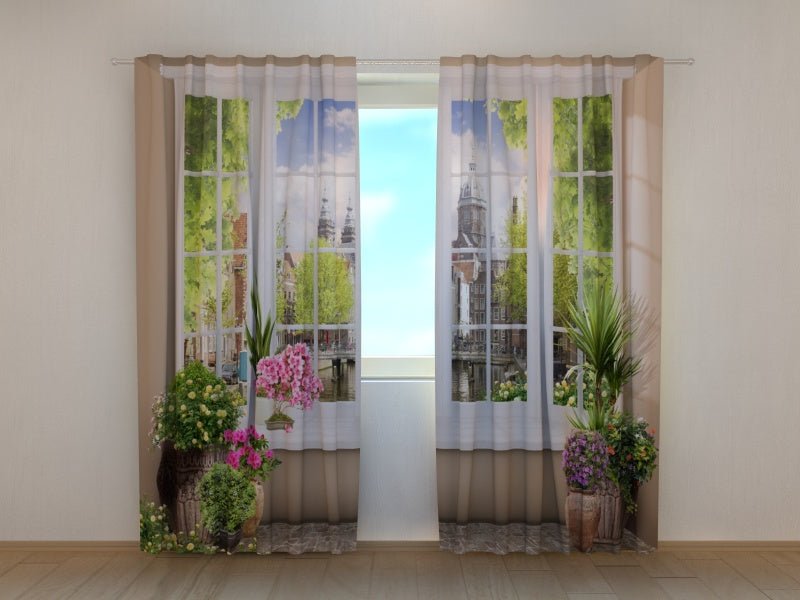 Schiebegardinen Fenster mit Blumen